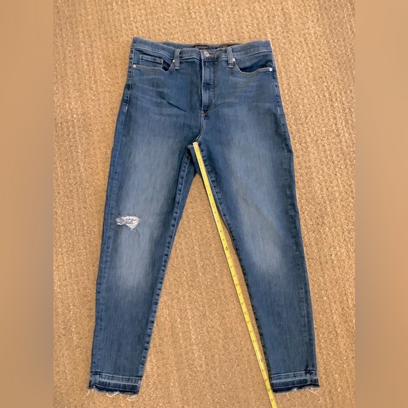 Banana Republic Womens High Rise Skinny Jeans, Medium Washed Blue, Size 31. - Picture 5 of 8